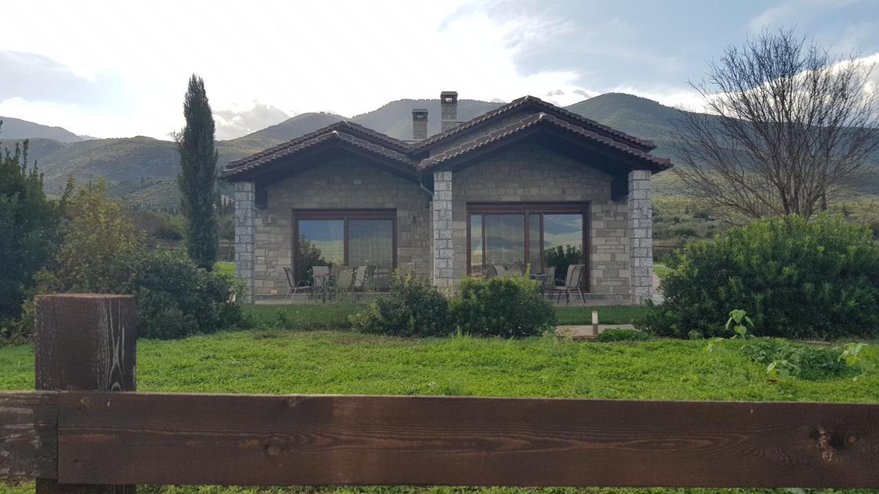 Lithos Villas Amfikleia Exterior foto