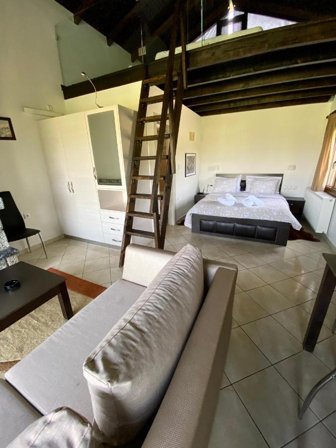 Lithos Villas Amfikleia Exterior foto